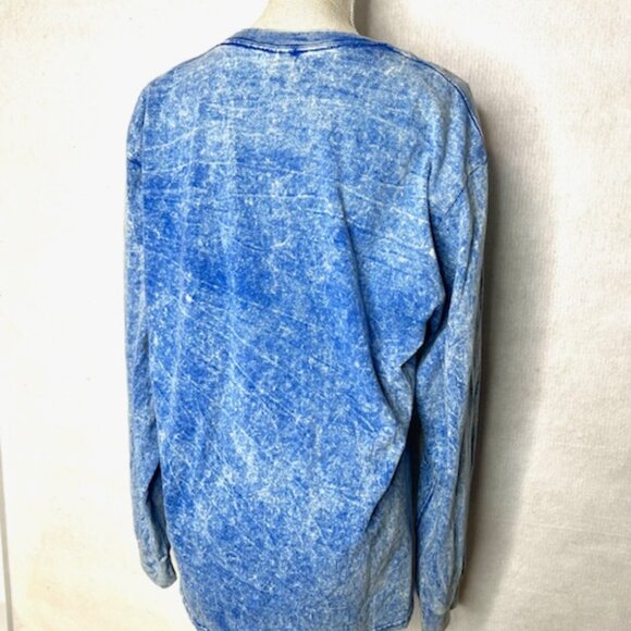 Long-Sleeved Lava Tropics Shirt from the Original Red Dirt Store - Picture 4 of 7